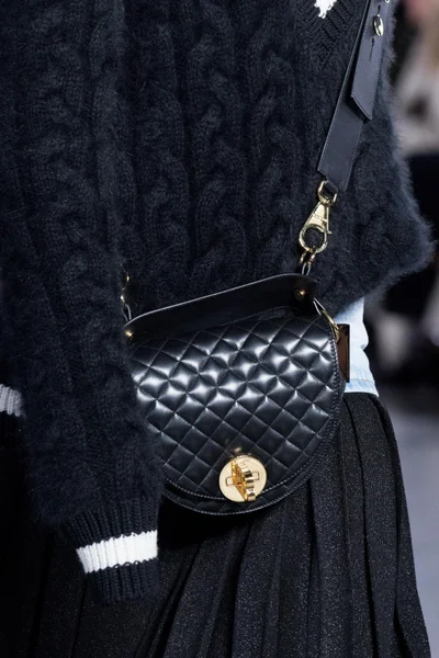 Look 84